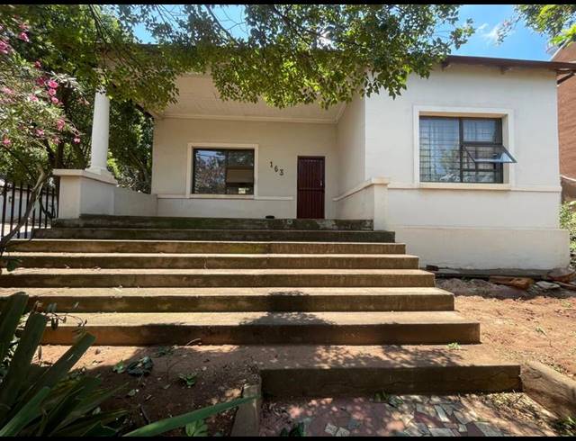 7 BEDROOM HOUSE FOR SALE IN BRIXTON